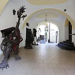 Отель King George