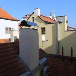 Hotel King George 3*