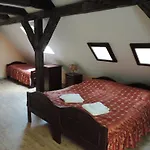 King George Hotel 3*