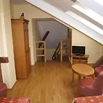 King George Hotel 3*
