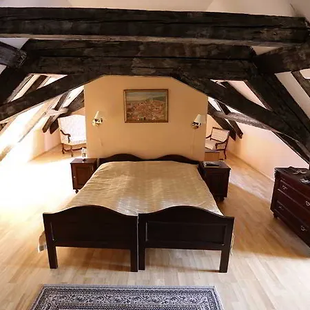 King George 3* Praga