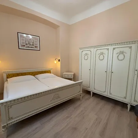 Hotel King George